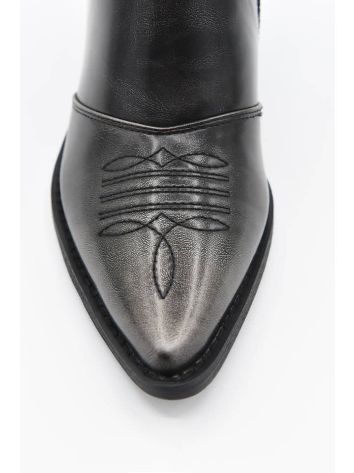 Azarey - Wholesale Cowboy Boots - Women's - Cowboy ankle boot side zipper and embroidered toe 462K1748