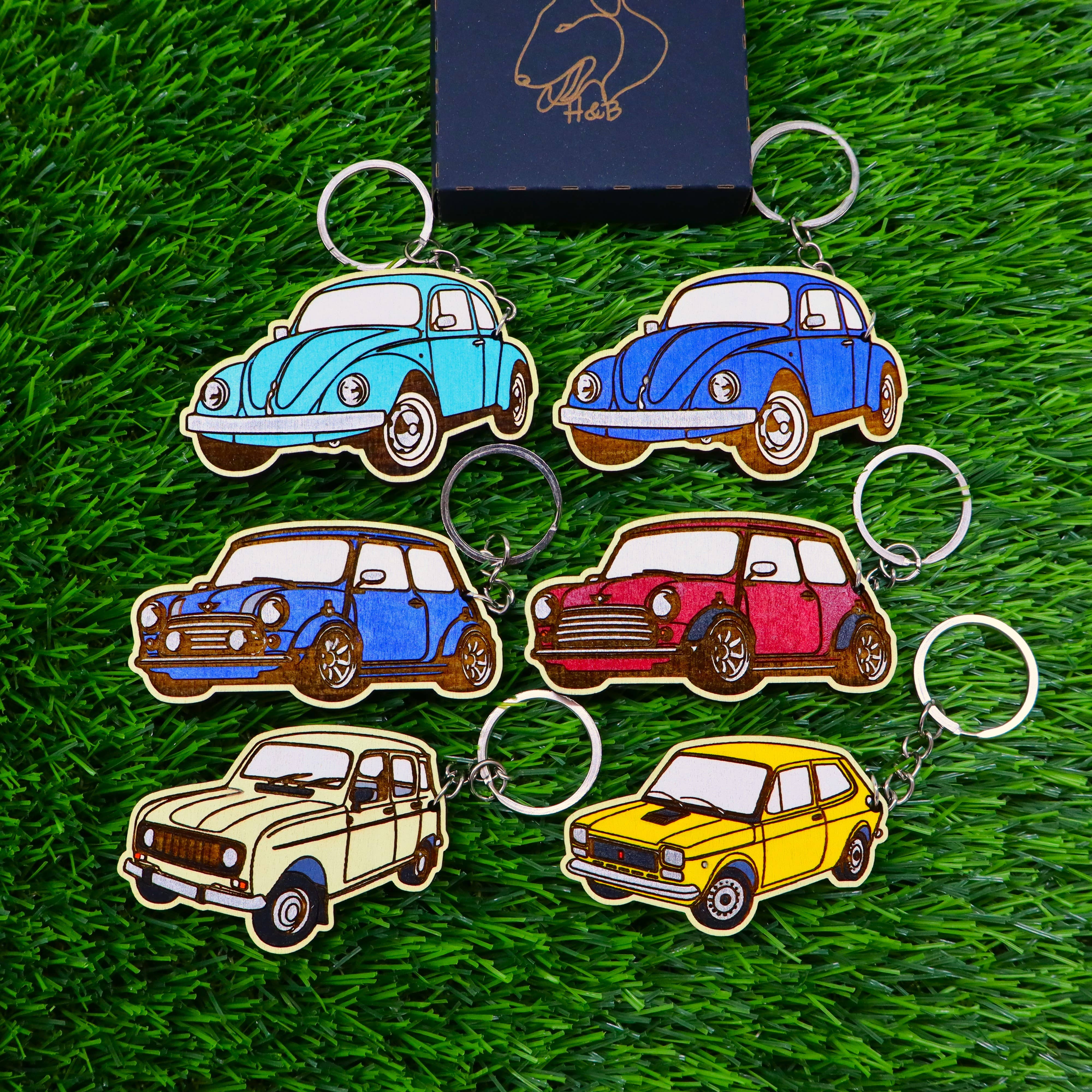 Herbs&Belles - Wholesale Keychain - Unisex - Vintage Car Wooden Colorful Keychain, Classic Automobile4