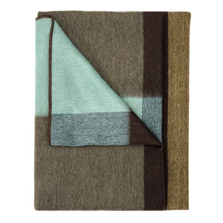 Shupaca Alpaca – wholesale Throw blanket – NEW! Alpaca Throw Blanket - Mosswood