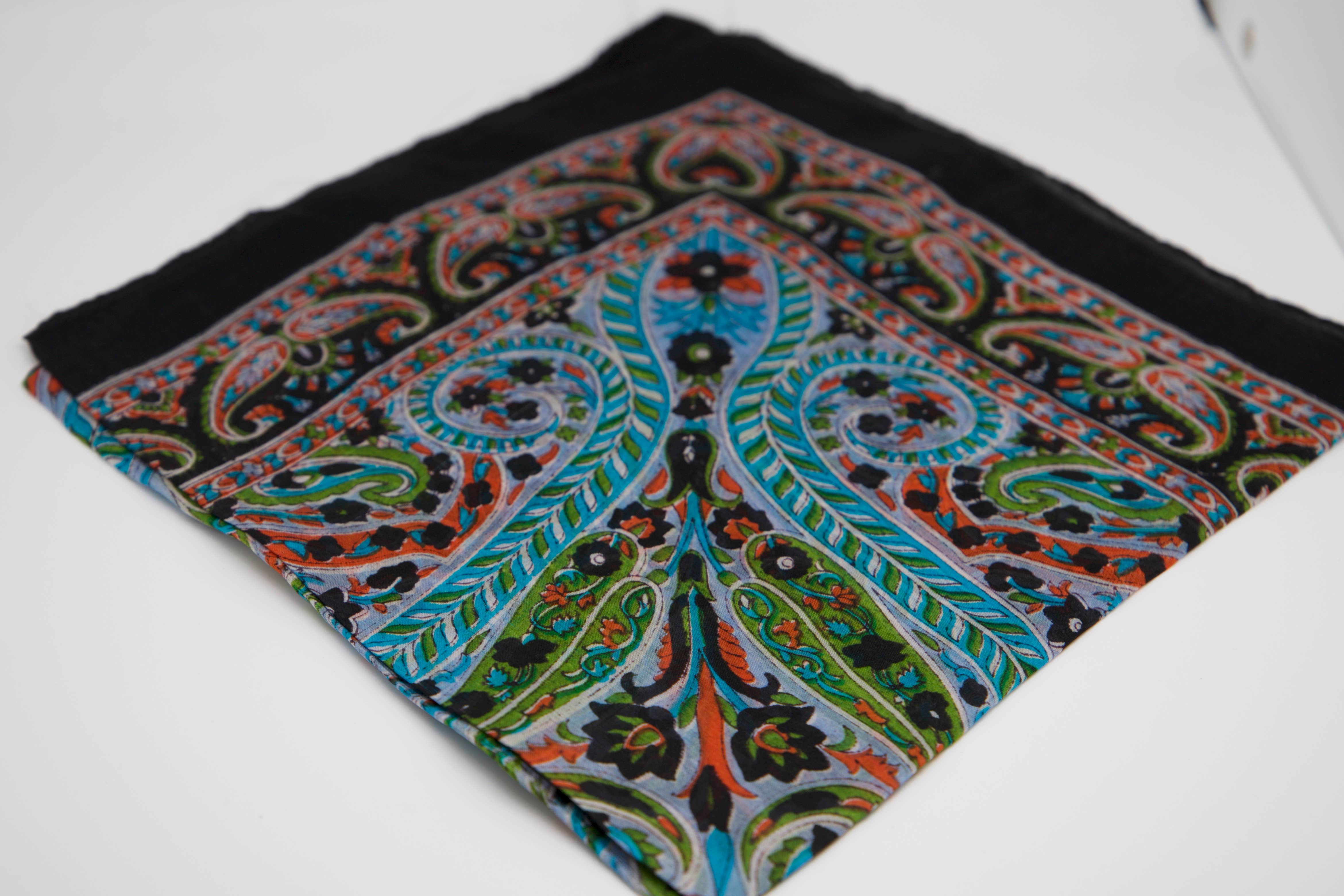 Indie Corner – Cachecol - Mulher por atacado – Lenço quadrado de seda7