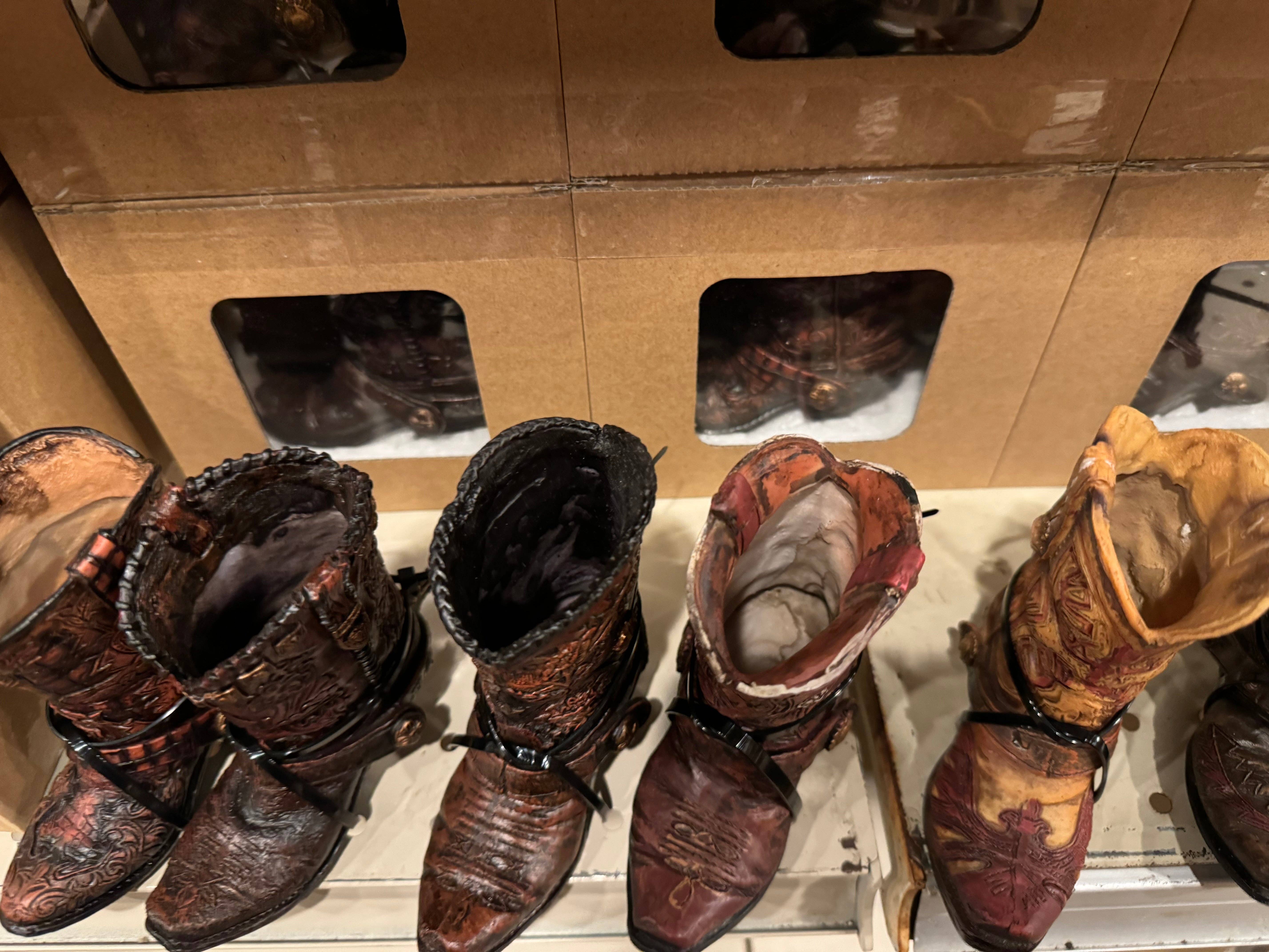 Broads Market - Wholesale Vase - Set of 6 Western Boot Vases1