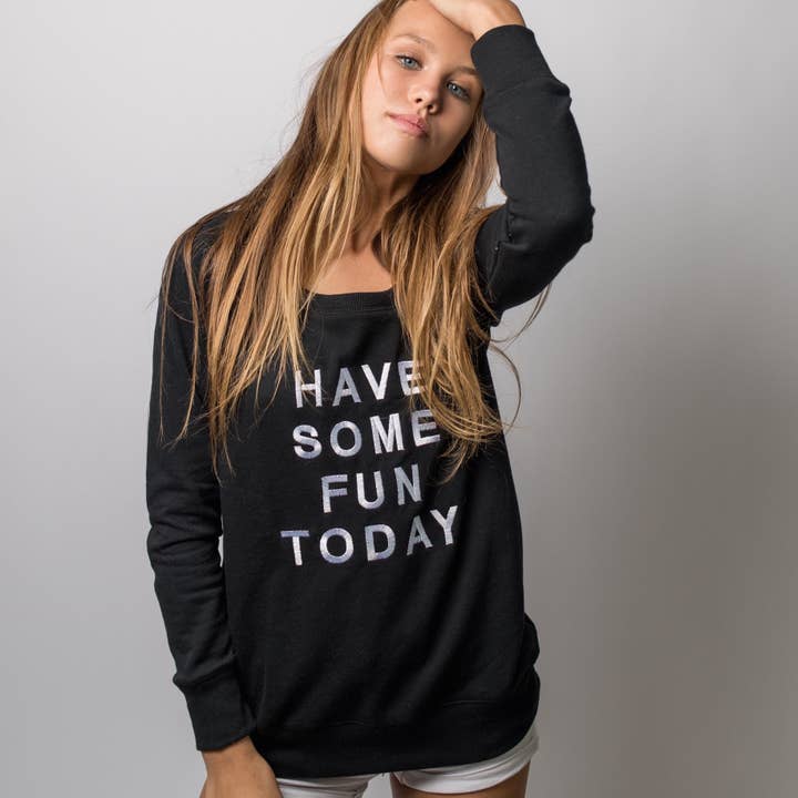 Have Some Fun Today – wholesale Sweatshirt - Dam – Den broderade fleecen med bred hals