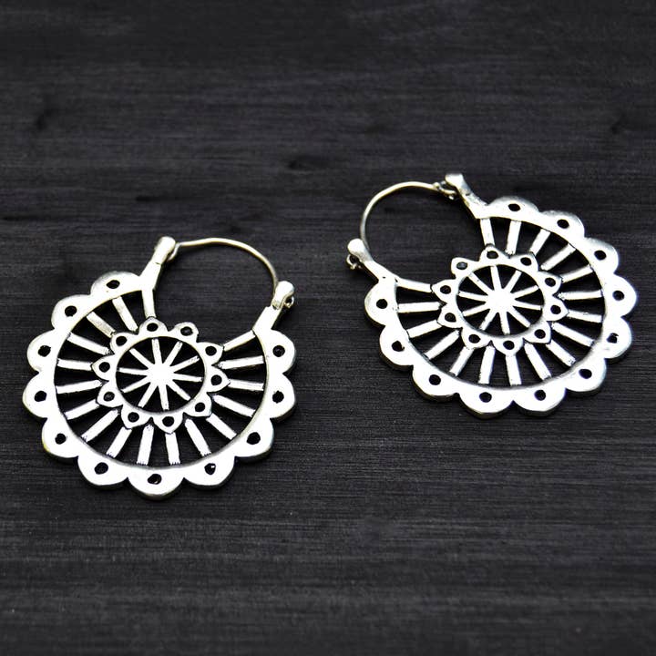 Gypsy Winds Bcn - Vente Créoles - Boucles d’oreilles créoles mexicaines en laiton argenté oxydé3