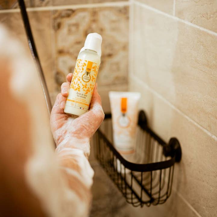 Honey Glow Shower Gel for wholesale by Folies Royales