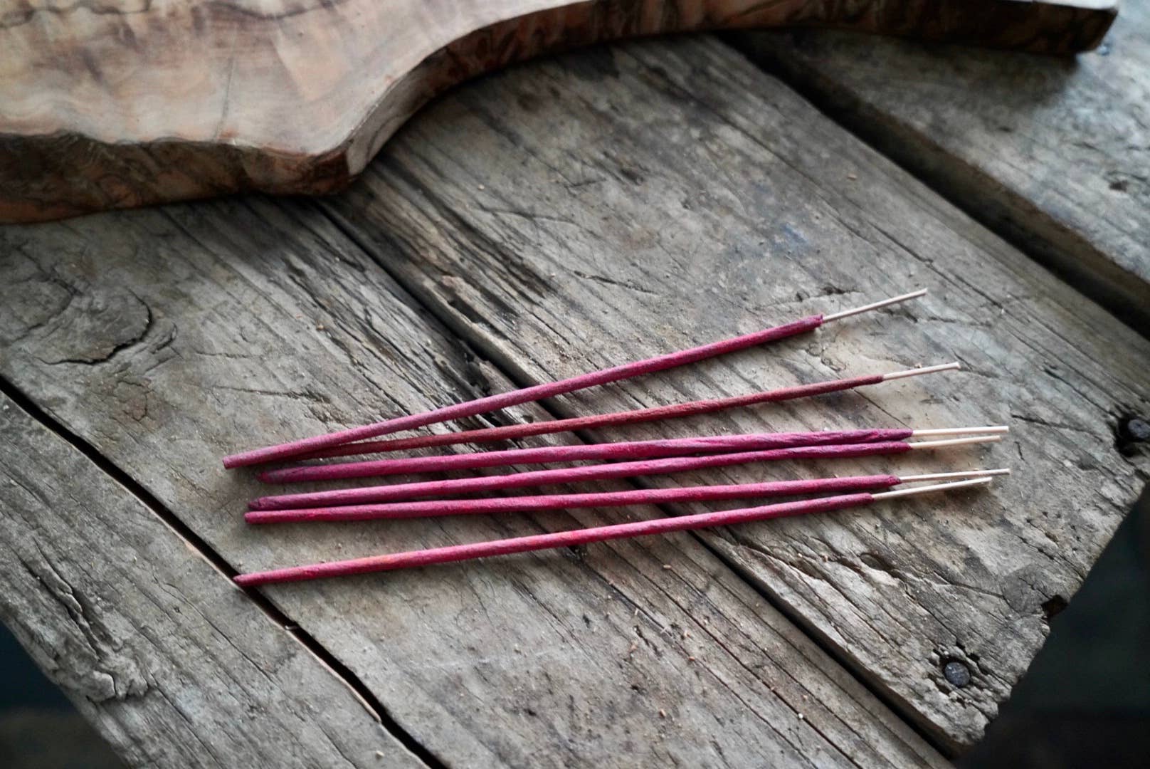 ReturnToTheRoots - Wholesale Incense - DRAGONS BLOOD Hand-Rolled Artisan Incense 6 Pack1