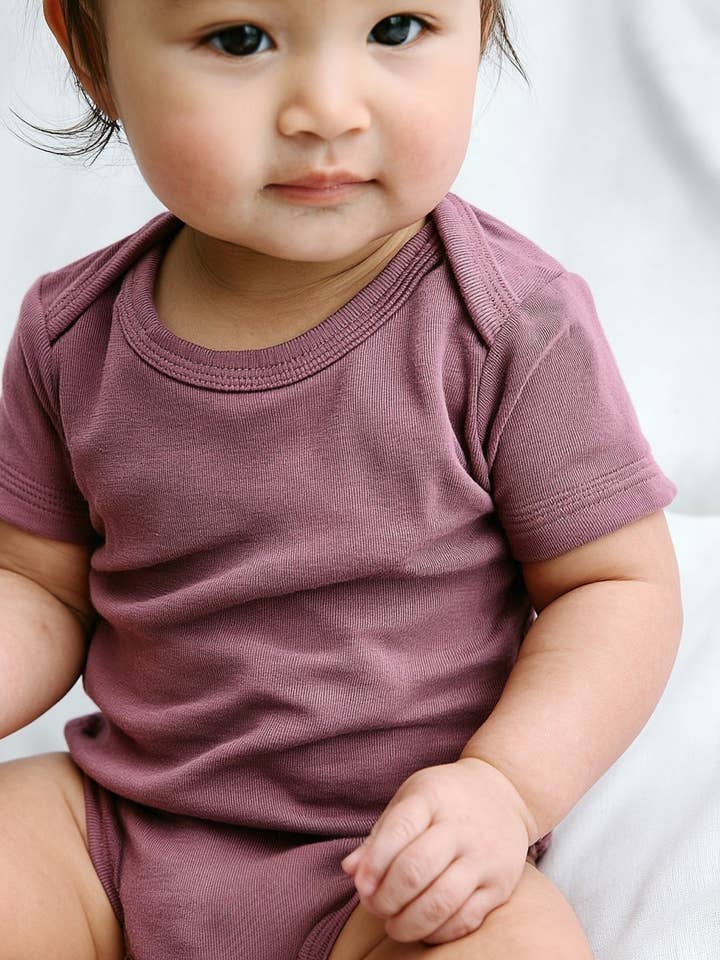 Wool Romper short sleeves – Merino wool - Grape Shake for wholesale by Lille Barn