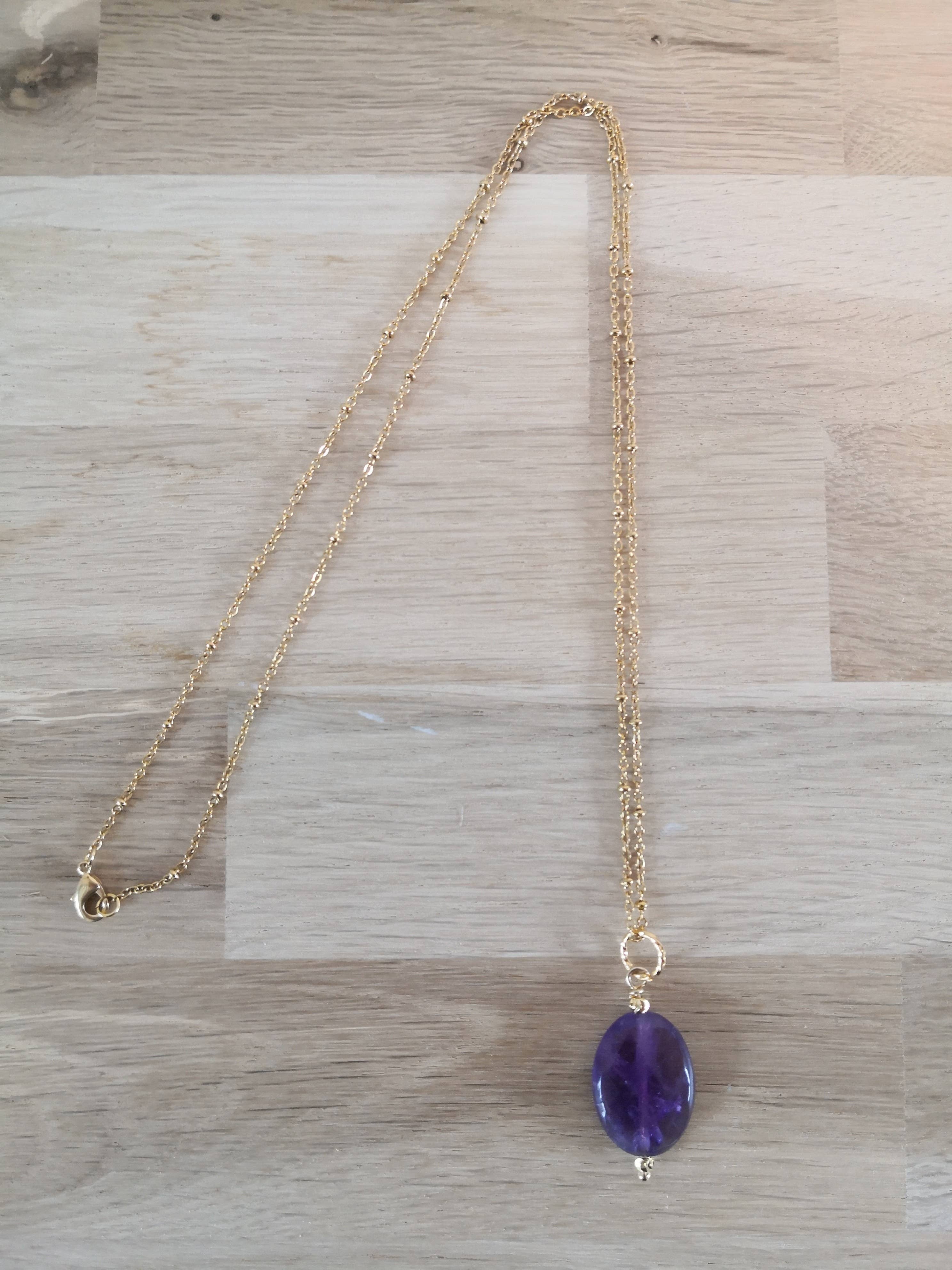 Un Amour de Bibi - Venta al por mayor Collares con colgantes/abalorios - Collar Maud, con su piedra de amatista tallada1