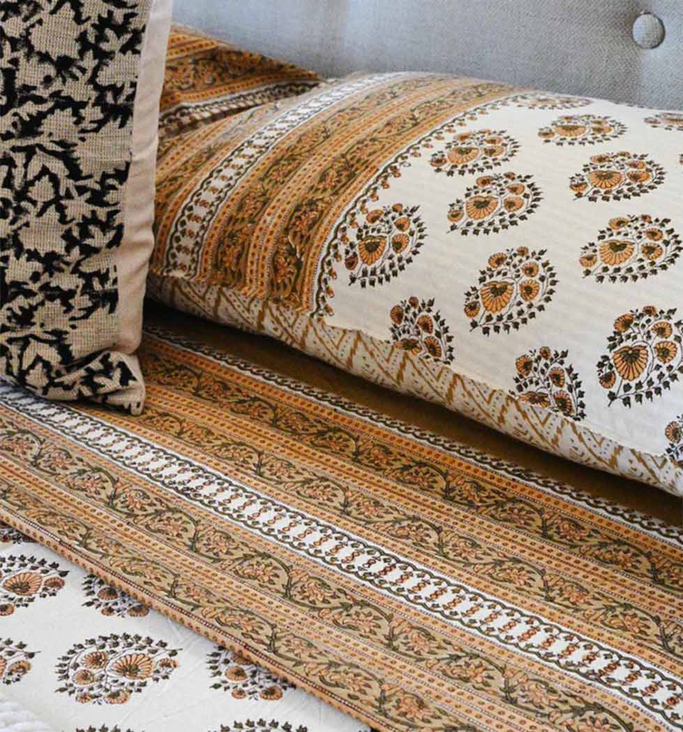 Thread To Form – wholesale Sheet set – FloraNest Bed Sheet Set1