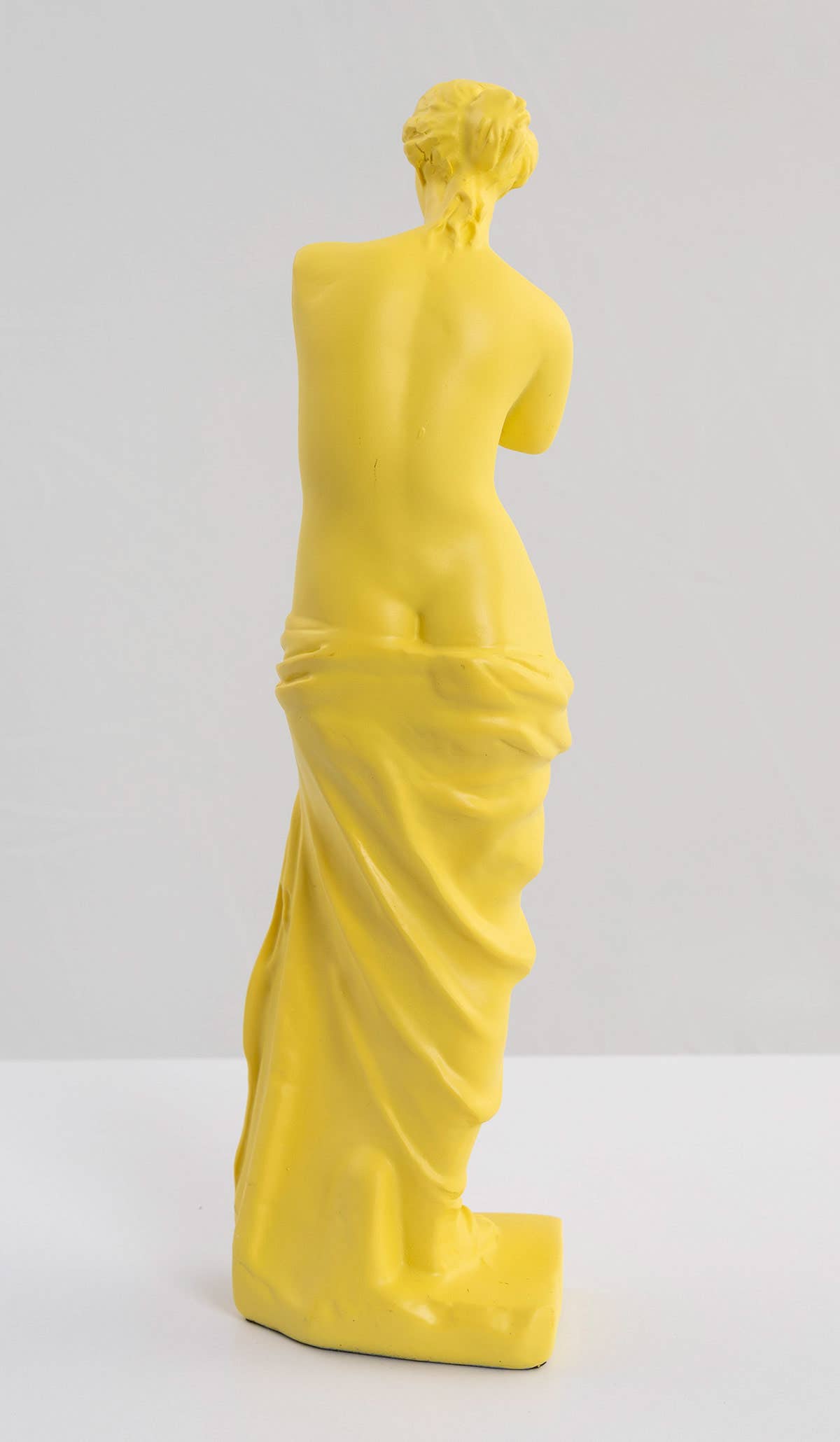 Gdeco - Wholesale Sculpture - Venus Yellow Resin Sculpture 30Cm3
