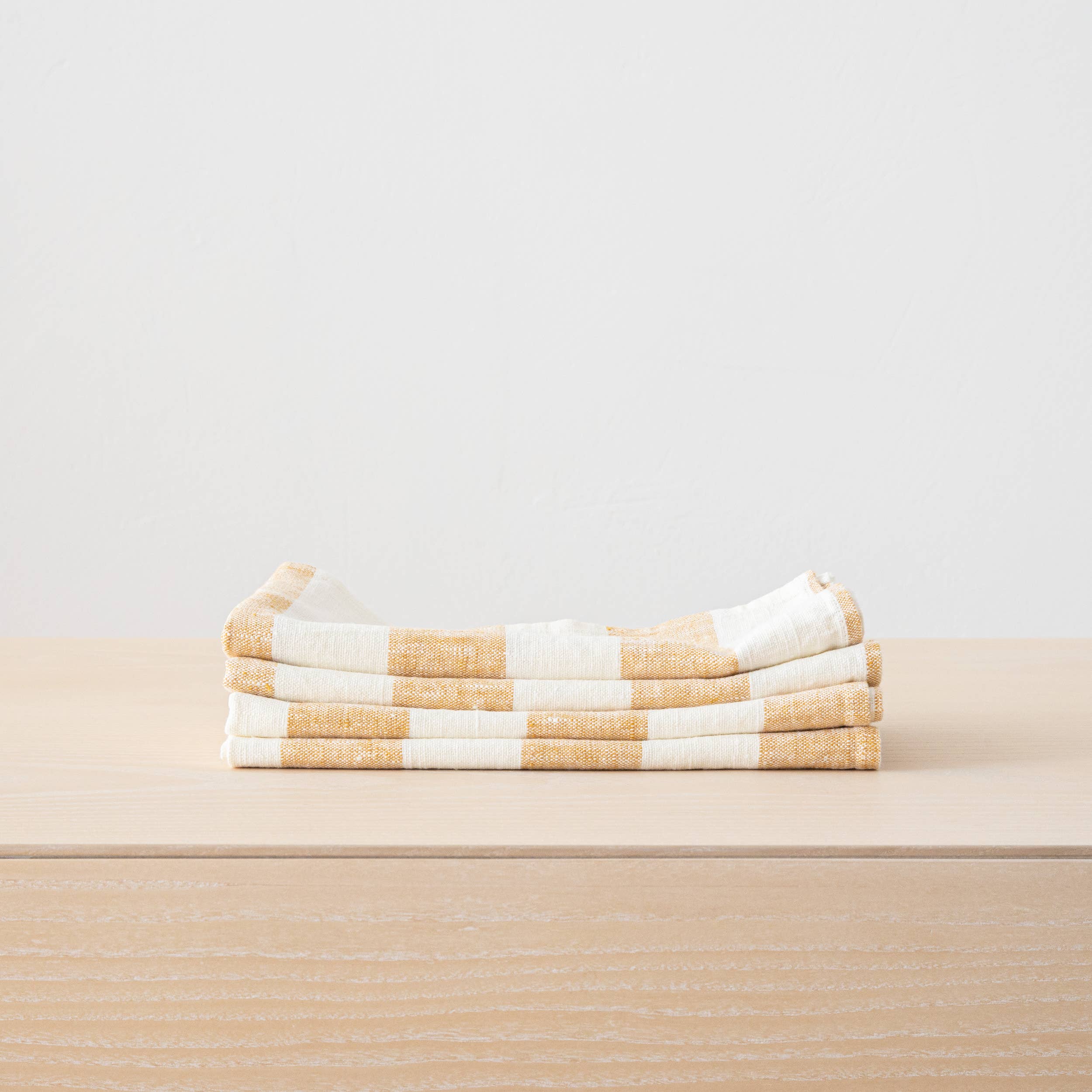 LinenMe - Wholesale Dinner & Cloth Napkin - Linen Napkin Off White Blue Philippe, Striped Washed Linen2