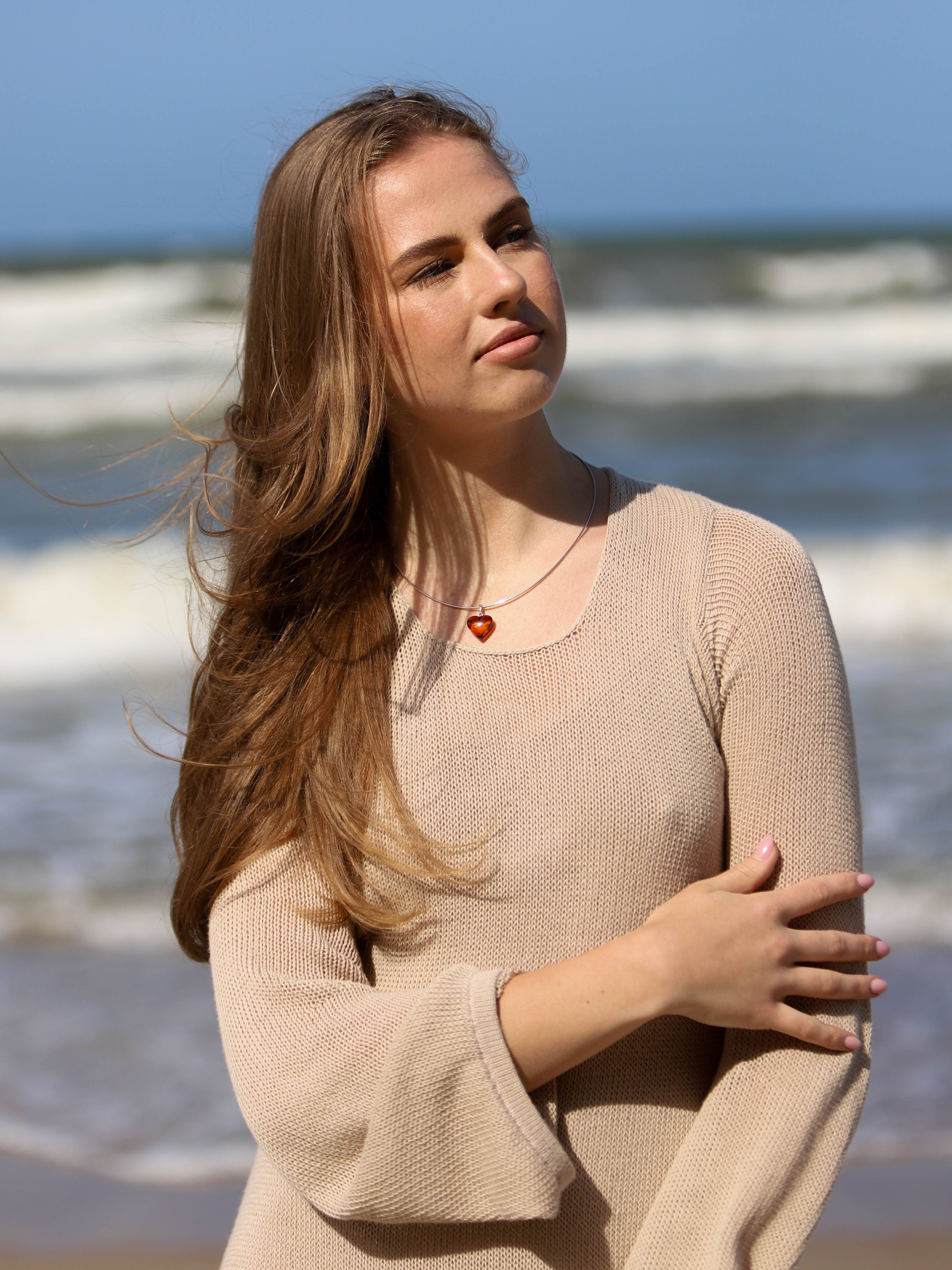 The Natural Amber - Wholesale Individual Charm/Pendant - Cognac Heart Amber Pendant1