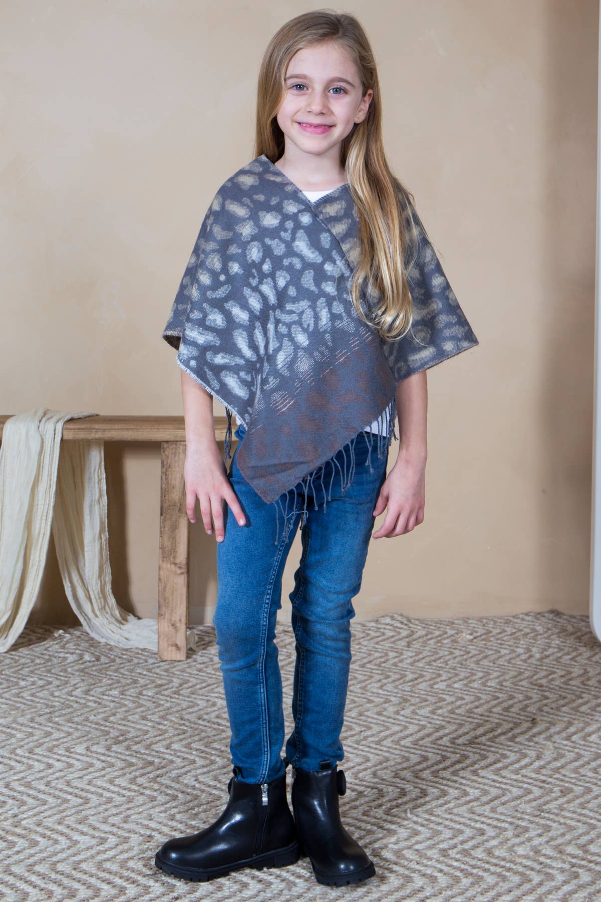 Loven x Mini Momo - Wholesale Mommy & Me Sets - Mommy and Me Matching Cape Blanket Poncho - Leopard0