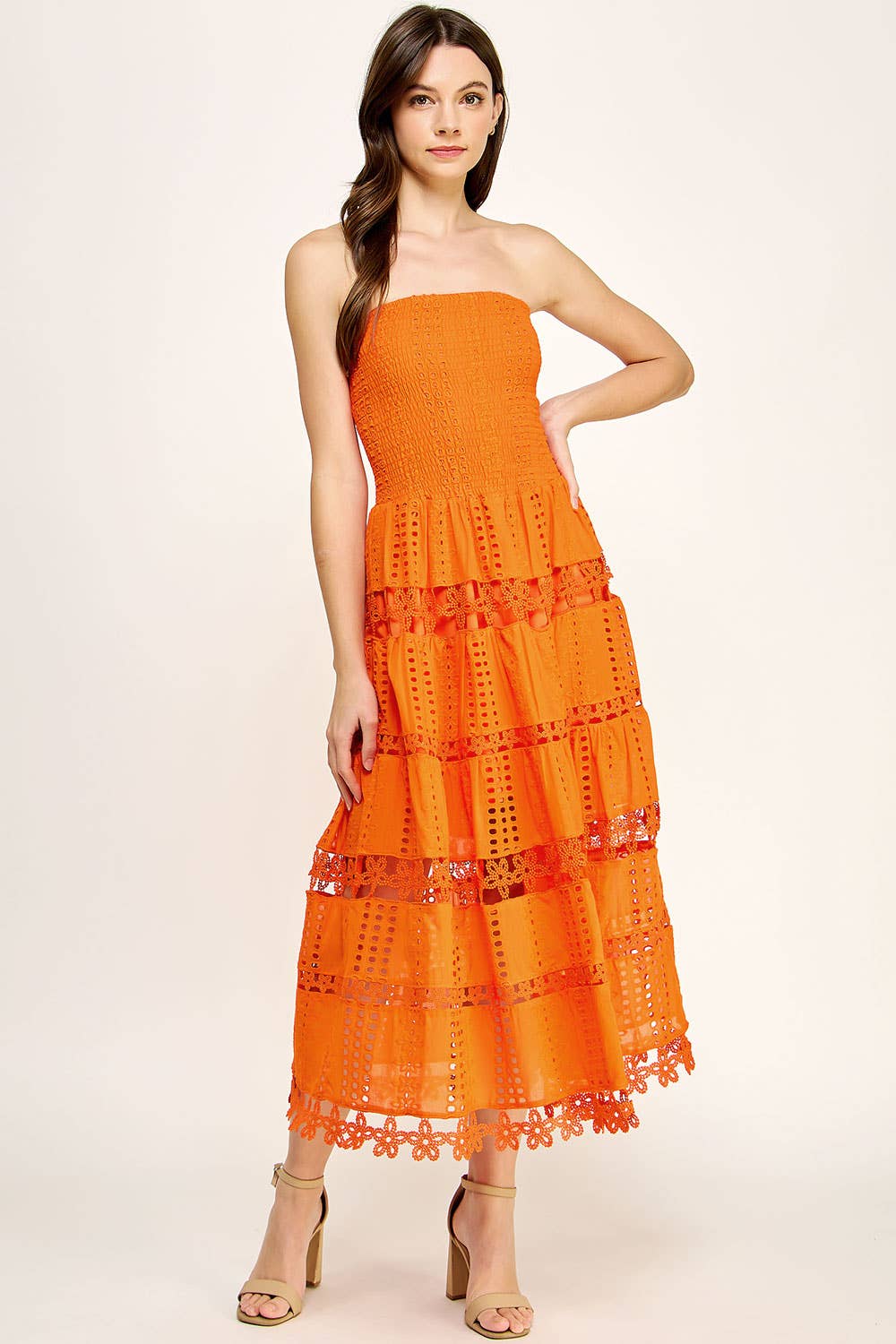 Strut & Bolt - Wholesale Jurk - Dames - Kanten kokerjurk met oogjes62