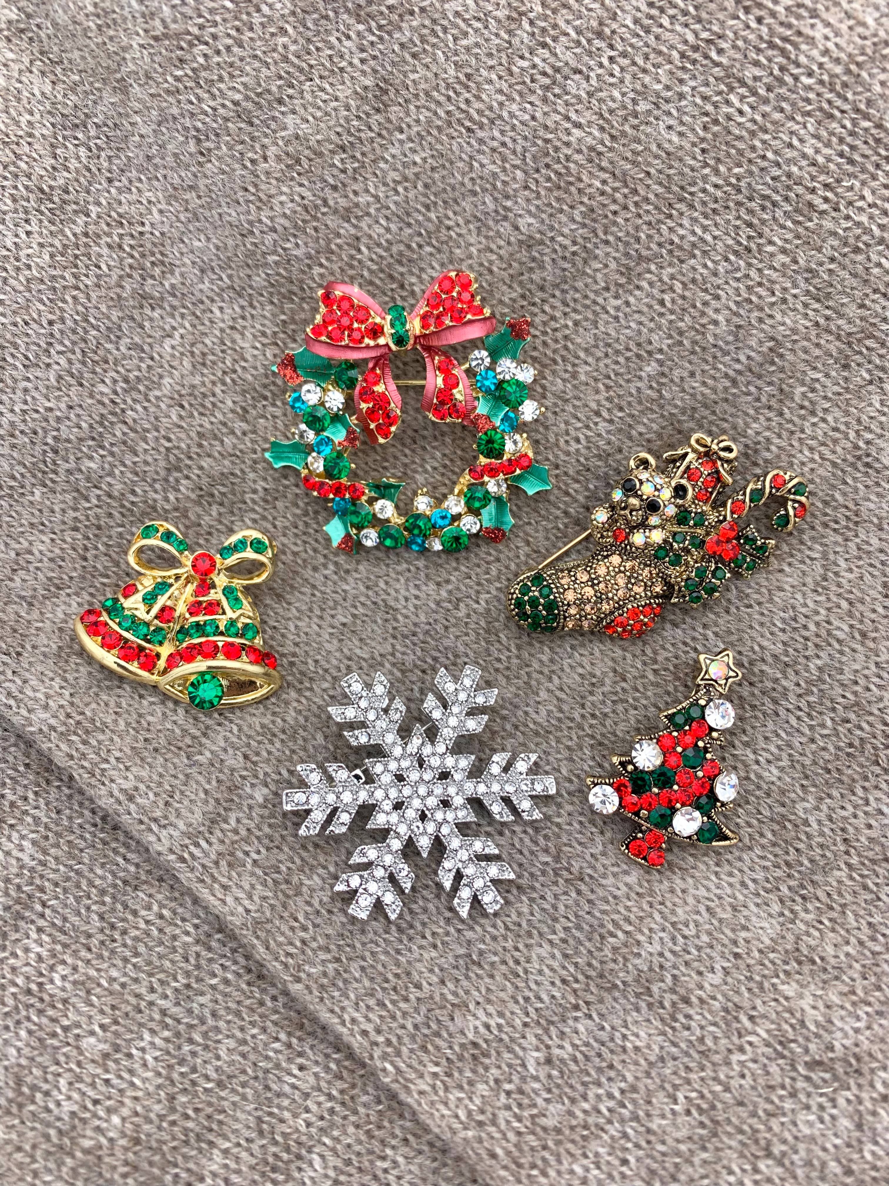 oro Set di 5 spille di Natale SET130 in vendita all'ingrosso su Faire