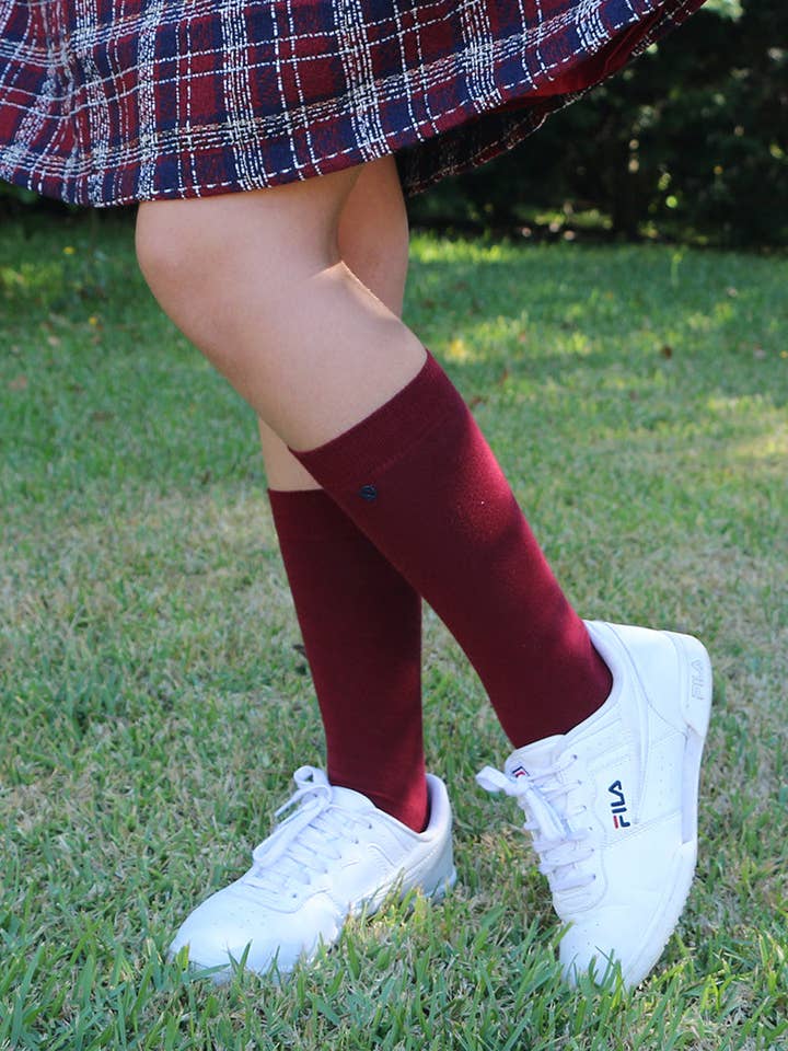 Chaussettes Menina - Grifo - Bordeaux pour la vente par KIKI & GU