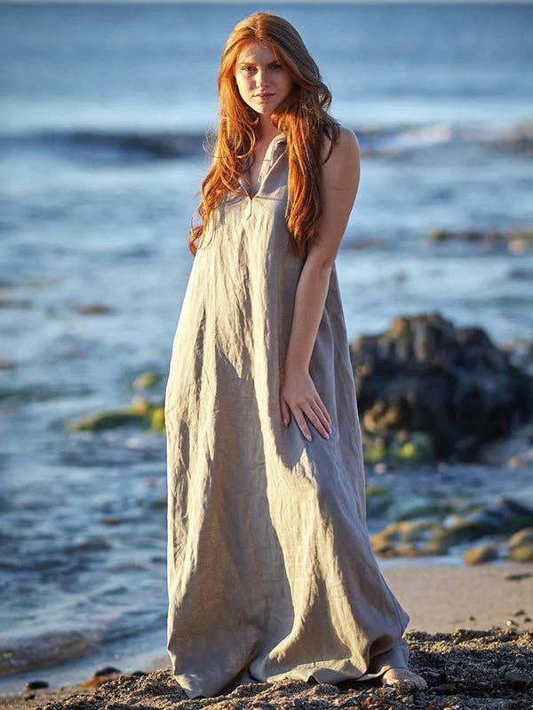 GRIJS Originele losse grijze maxi-jurk met capuchon voor groothandel op Faire1