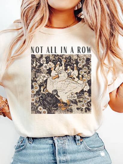 Camiseta Patos Desordenados, Camiseta Divertida Retro de Animales para venta al por mayor de Boho Bloom Emporium