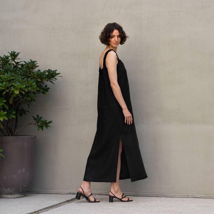 menique - Venta al por mayor Vestido - Mujer - Vestido Largo Peto de Lino Fiona con Escote Cuadrado - Vestido Casual4