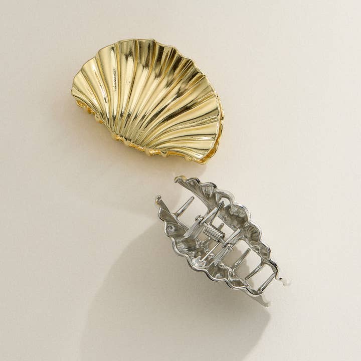 Frem - Wholesale Hair Clip - Women's - Shell Claw Clip in Gold or Silver Finish