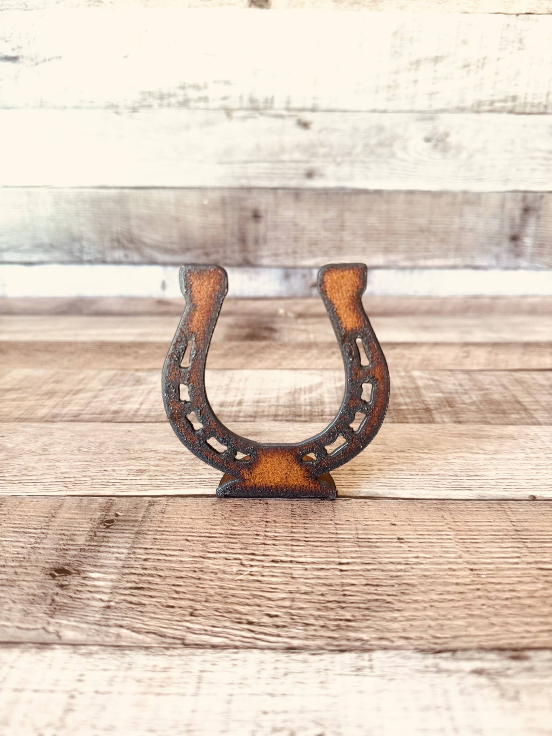 Universal Ironworks USA - Wholesale Decorative Figurine - Horseshoe Rustic Western Doodad Standing Tabletop Figurine1