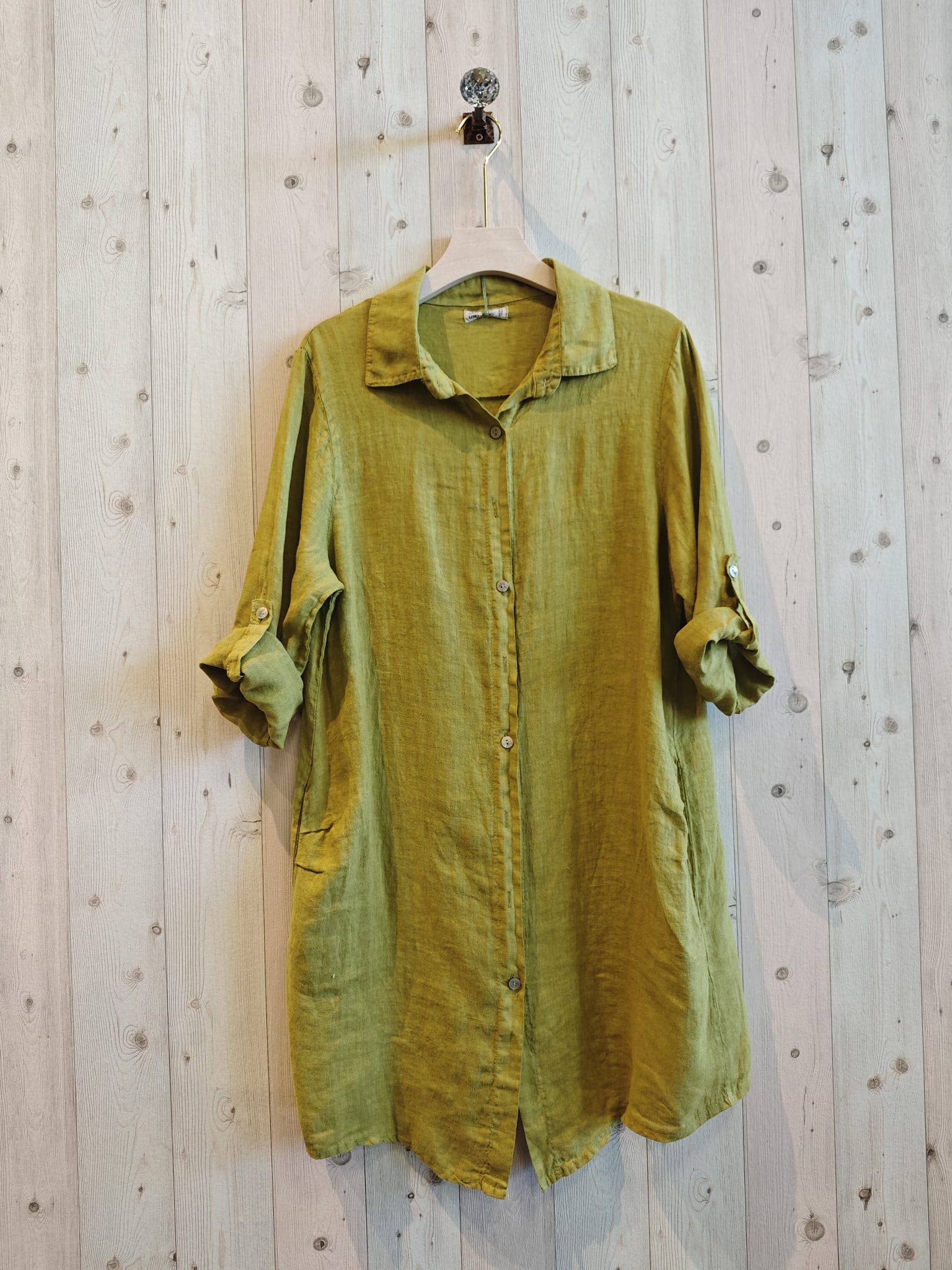 Linen & More – Engroshandel Skjorte med buttondown – til kvinder – REF 89075 kort skjortekjole i 100 % hør12