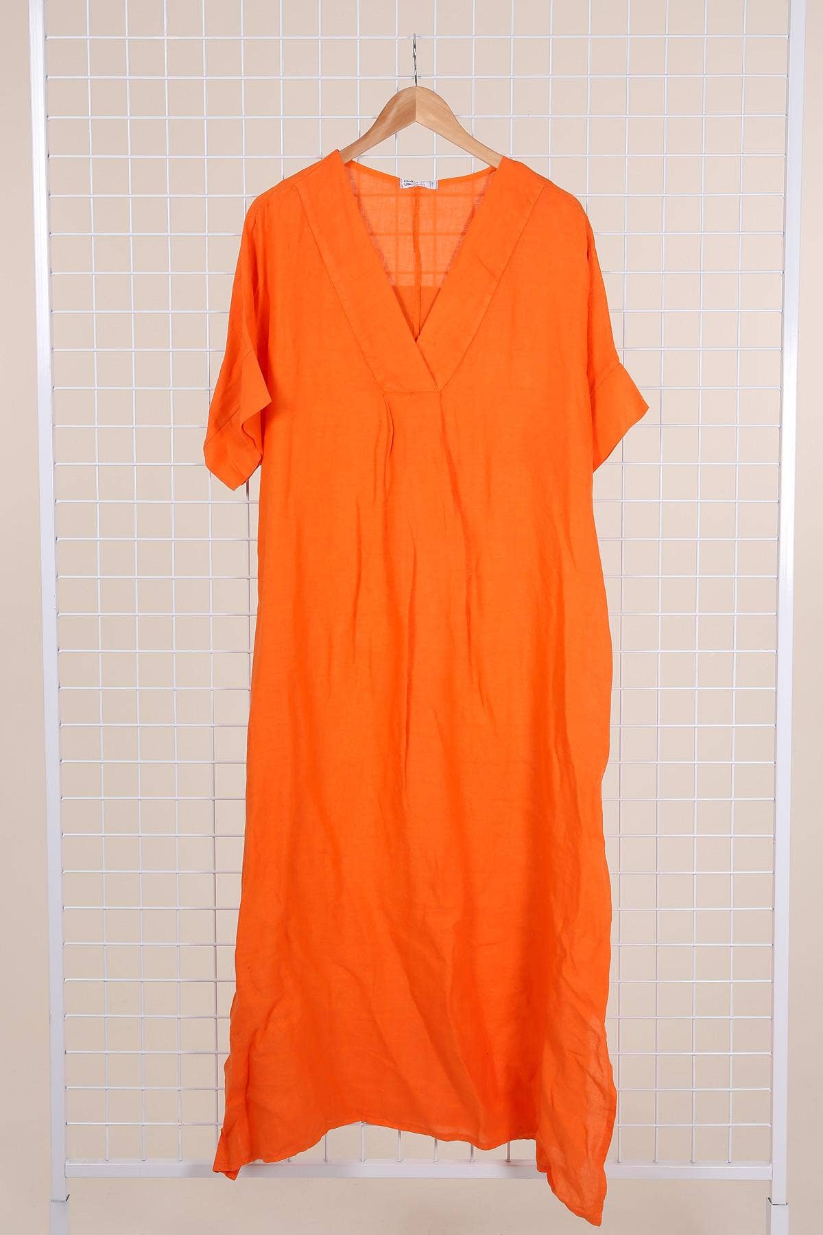 la maison des fibres naturelles - Wholesale Dress - Women's - Long dress v-neck 62733 100% linen27