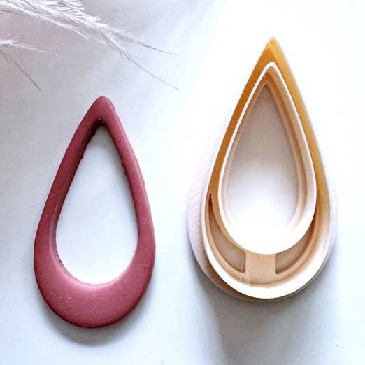 Lång öppen tårformad skärare – Polymerlera Bas Smycken för wholesale av S.I. Originals