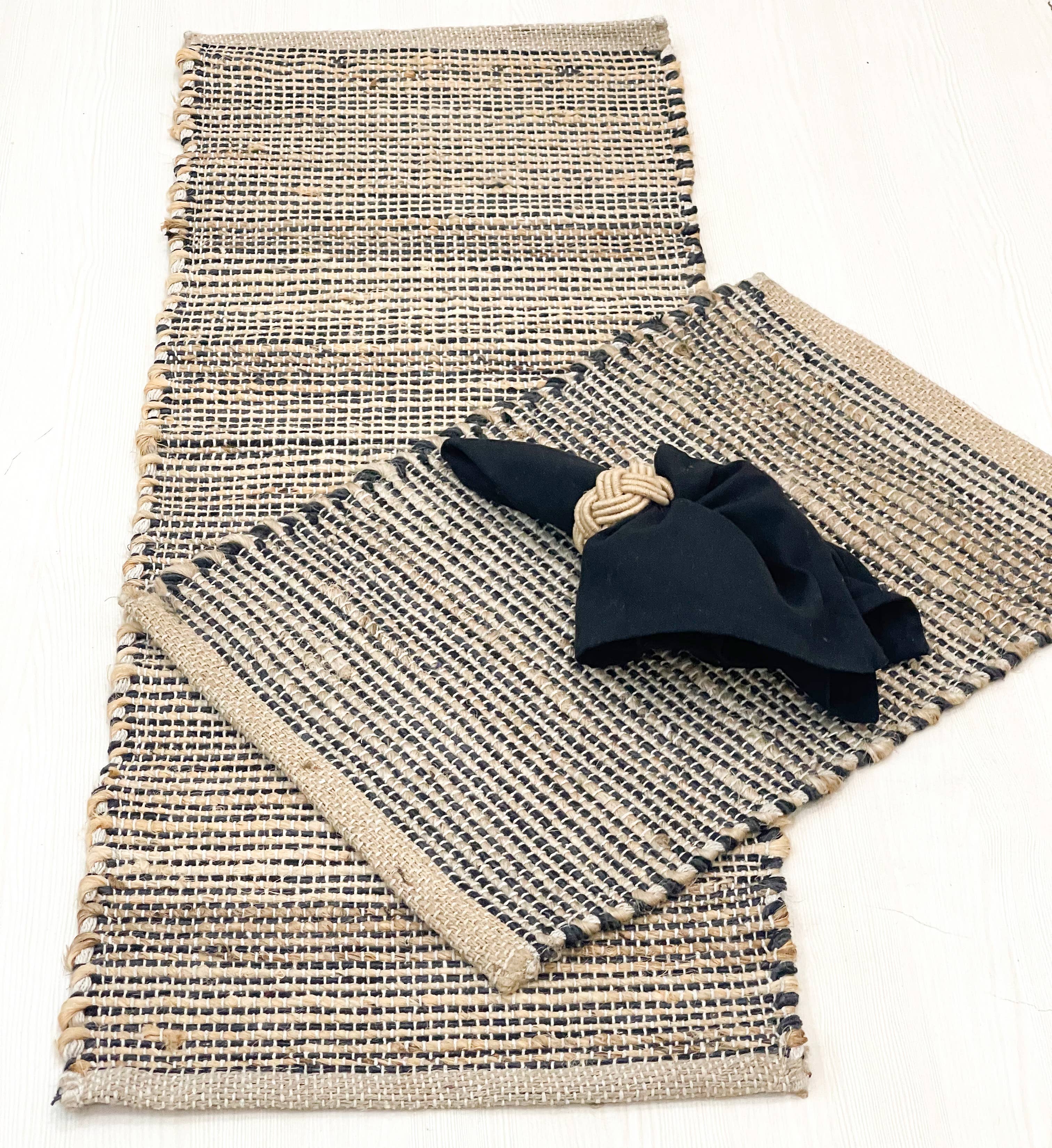 OMBRE TABLE RUNNER, NATURAL JUTE-BLACK, 13''x36''. for wholesale on Faire2