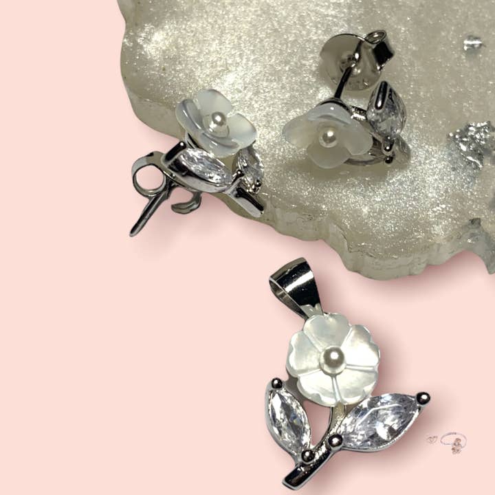 Pearl Flower Set for wholesale by Shine Juwely