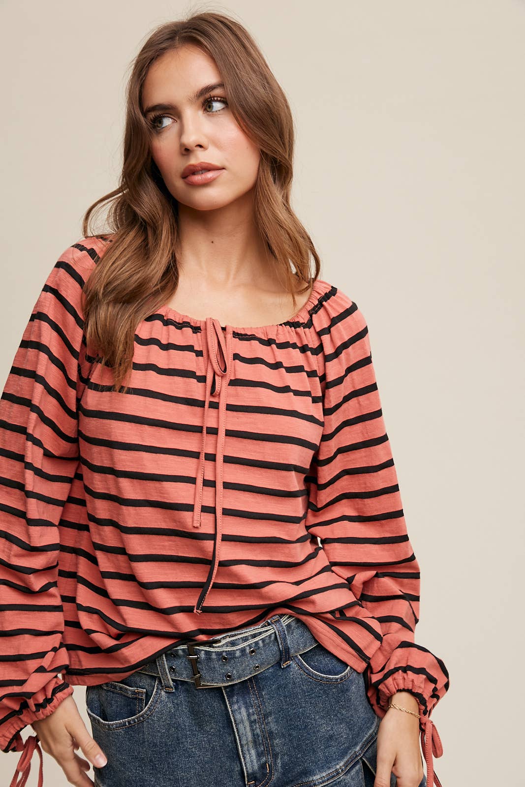 Koraal Gestreepte Blouse met Striksluiting en Boho Stijl LT0936 voor groothandel op Faire0