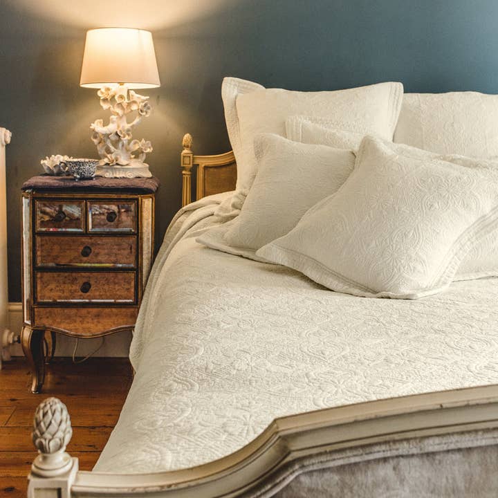 Burford Cream Bedspread for wholesale by Forever England / Millie Mae