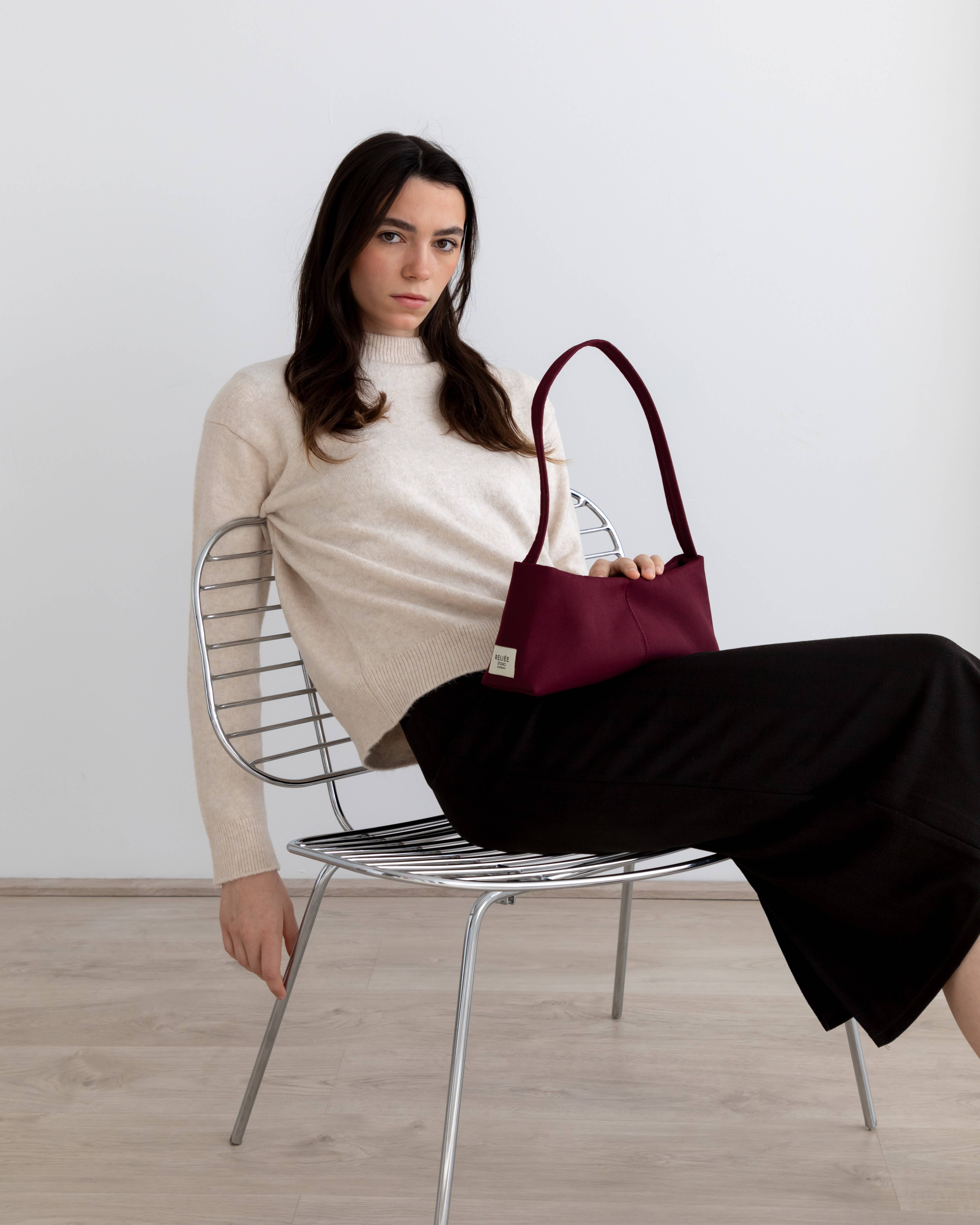 Reliée Studio - Wholesale Shoulder Bag - Women's - Baguette bag in burgundy, taupe or black - Gemma1