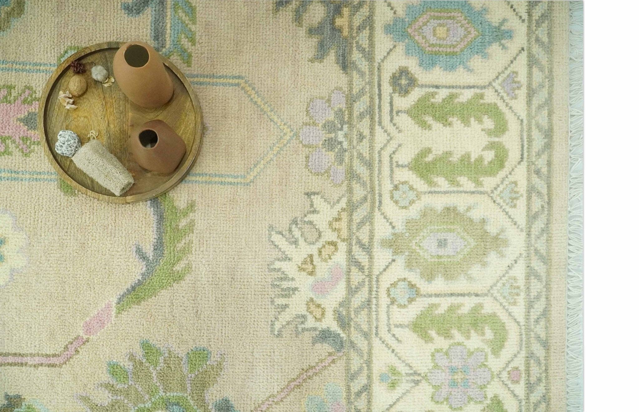 The Rug Decor, Inc. – wholesale Matta – Skräddarsydd beige och grön handknuten traditionell orientalisk Oushak-matta i ull10