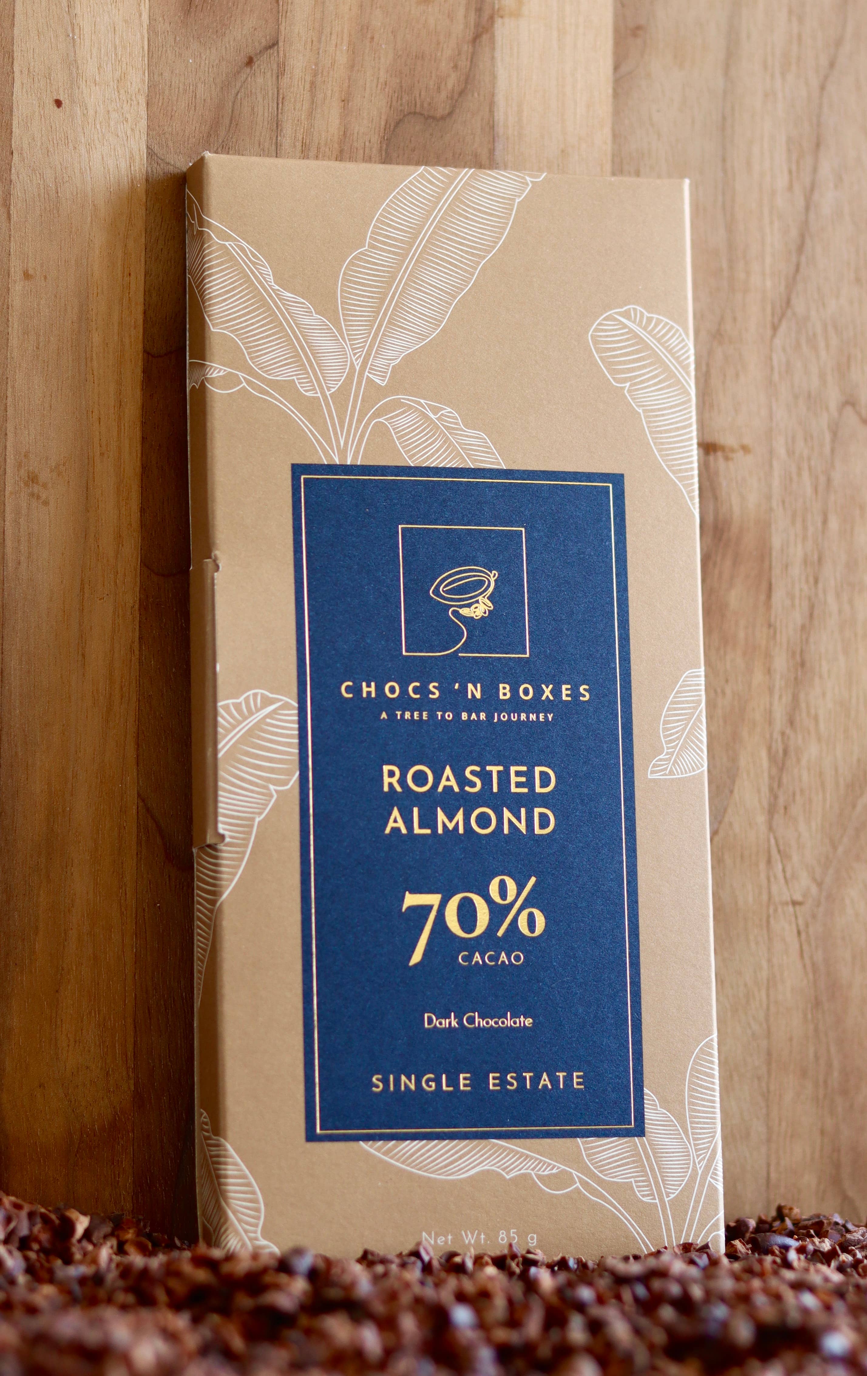 Chocs ‘N Boxes - Venta al por mayor Chocolate - Tableta de chocolate negro al 70% con almendras tostadas0