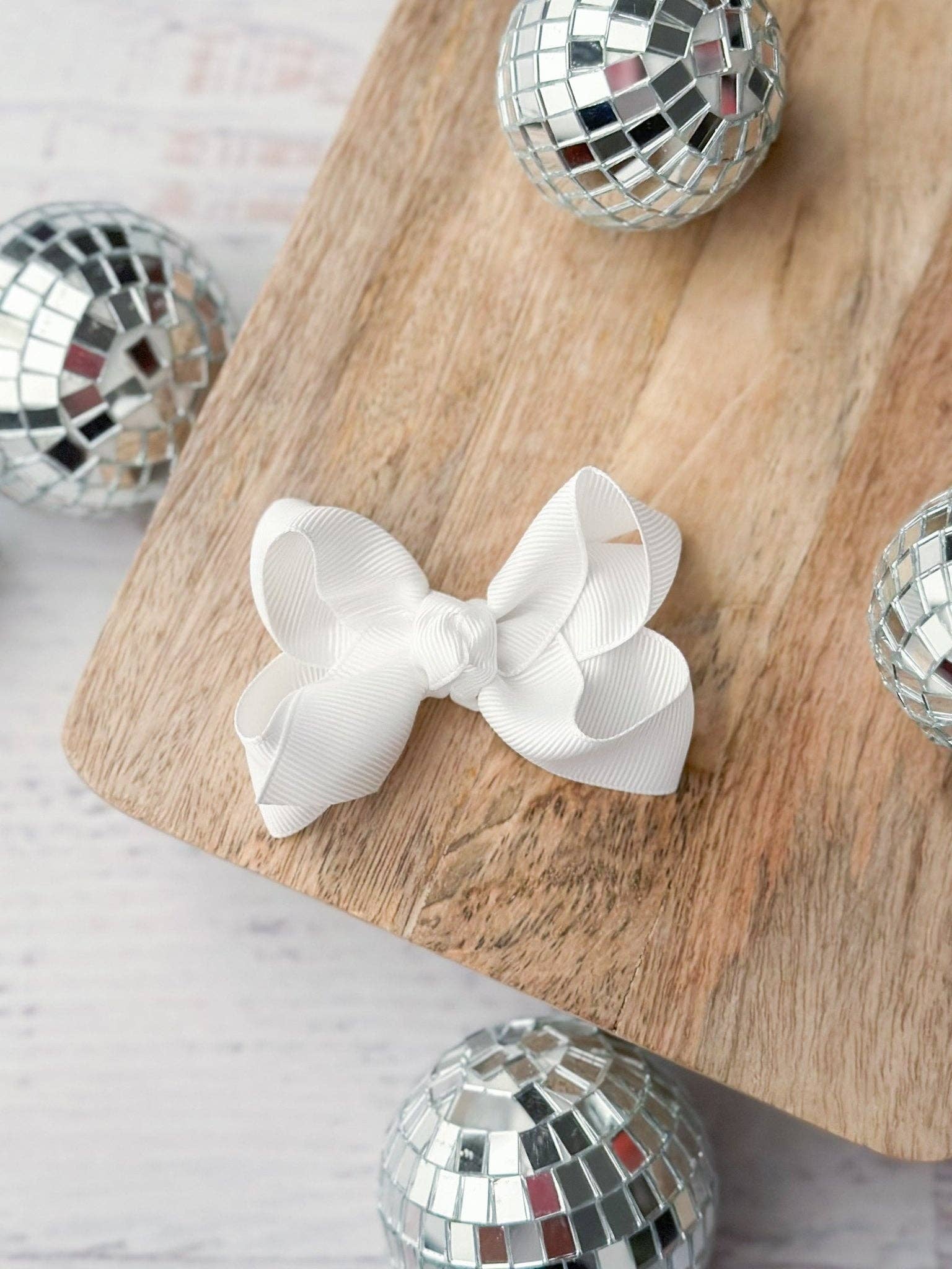The Hair Bow Company - Wholesale Hair Bow - Kids - Original Grosgrain Hair Bow - Alligator Clip - 3"3
