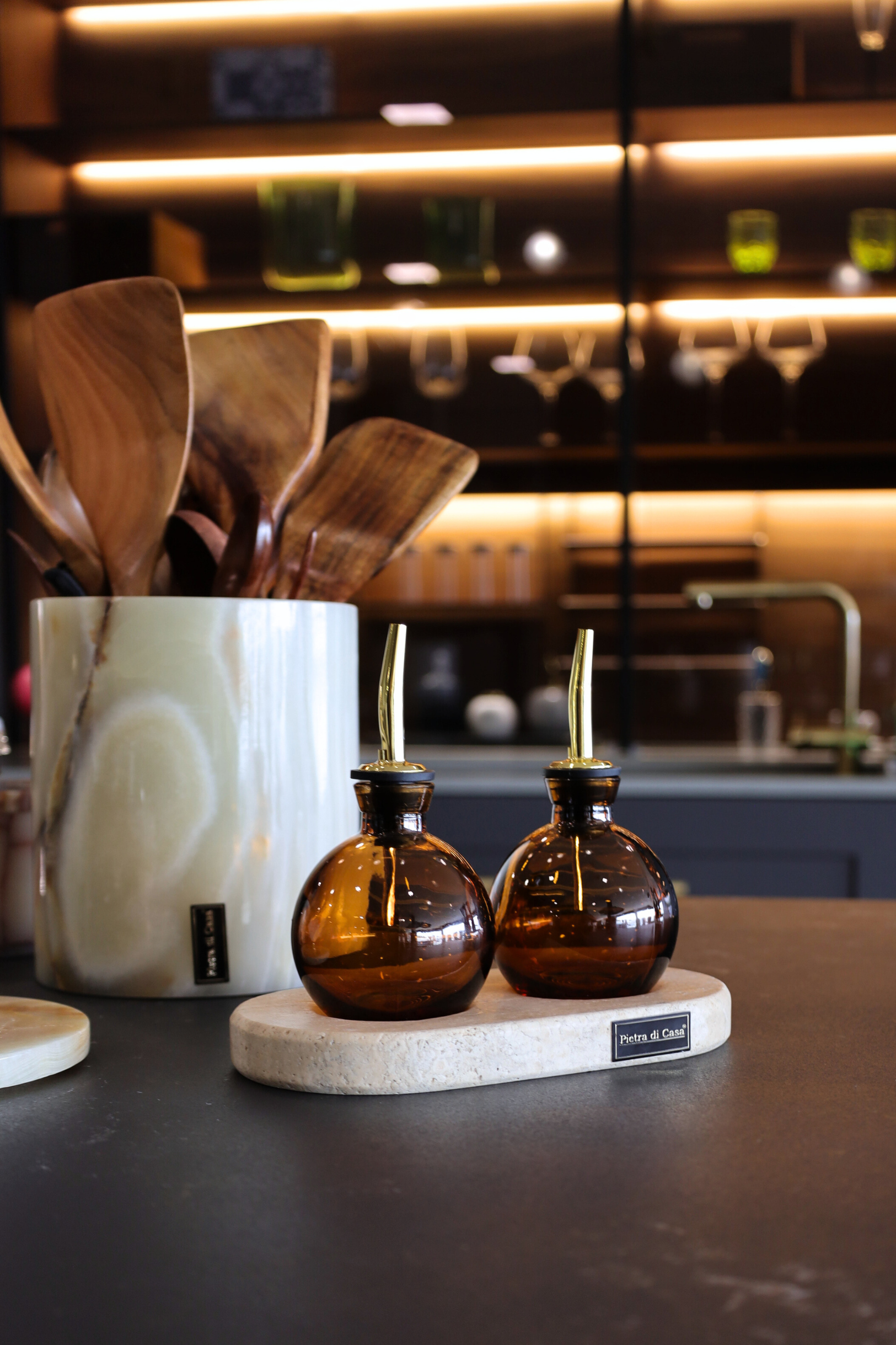 PIETRA DI CASA - Wholesale Oil/Vinegar Dispenser - Stone Oil & Vinegar Cruet Set AILA– Minimalist Table Design2