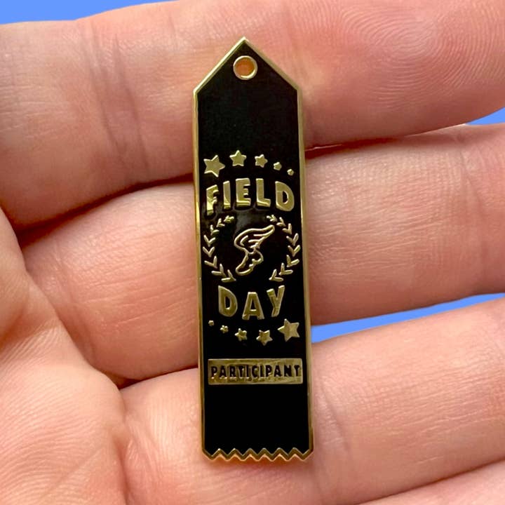“Field Day Participant” Nostalgic Enamel Pin for wholesale by Millypins