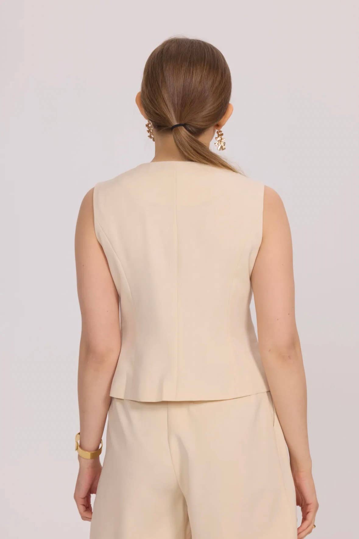 Frime - Wholesale Suit Vest - Women's - Sleeveless vest with golden buttons - 311519