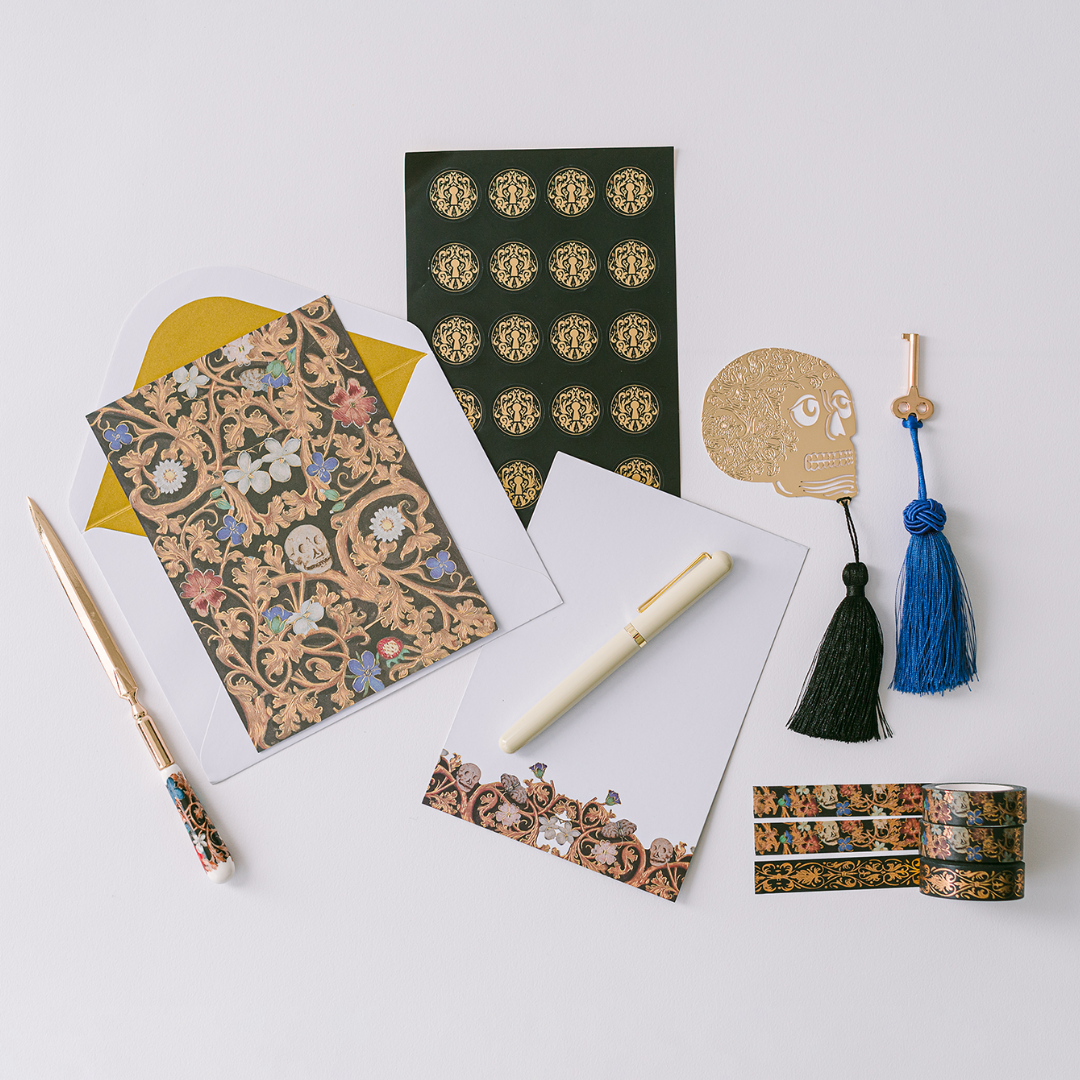 Good Juju Ink - Vente Assortiments de papeterie/cartes - Ensemble de papeterie Coffret laqué éclairé avec motifs crânes1