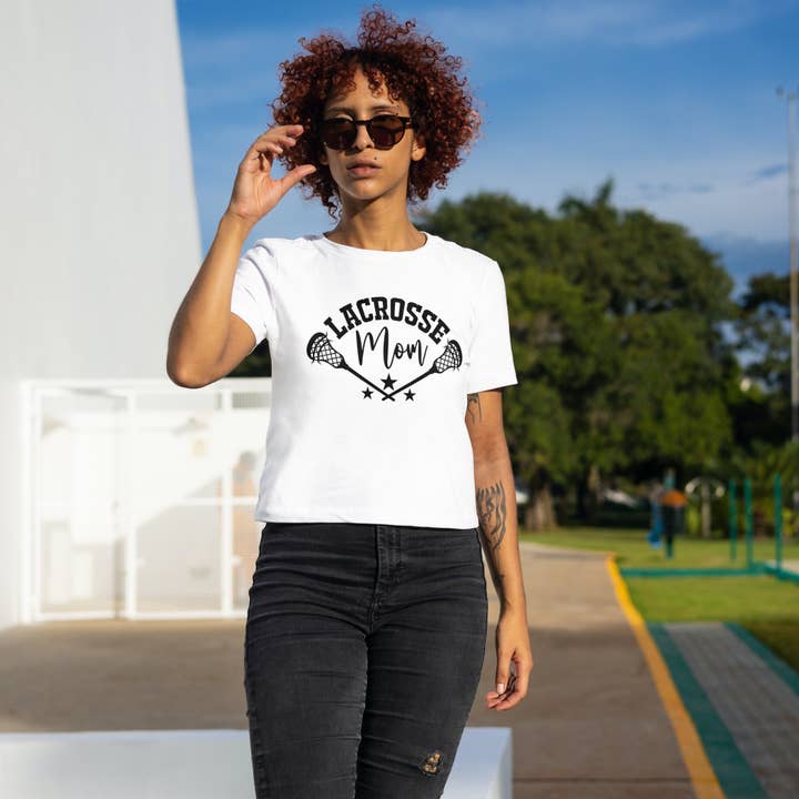 Lacrosse Mom Tee Perfekt für den Muttertag! für den Großhandel von Perfectly Diverse Trendz, LLC