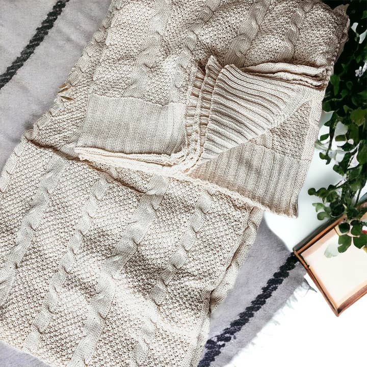 Gia Roma - Wholesale Throw Blanket - Neutral Cotton Vegan Throw Blanket, Ivory Sweater Like