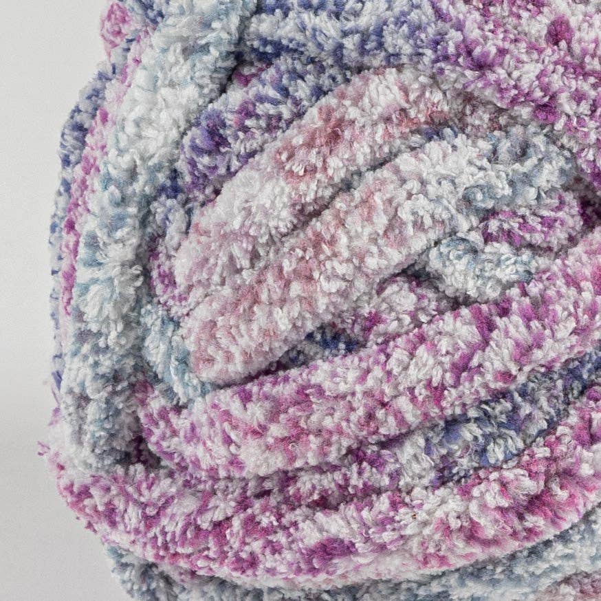 Crafted by Catherine - Wholesale Yarn - Chunky Heather Yarn | 7oz/200g | Super Bulky #6 | Pack of 413