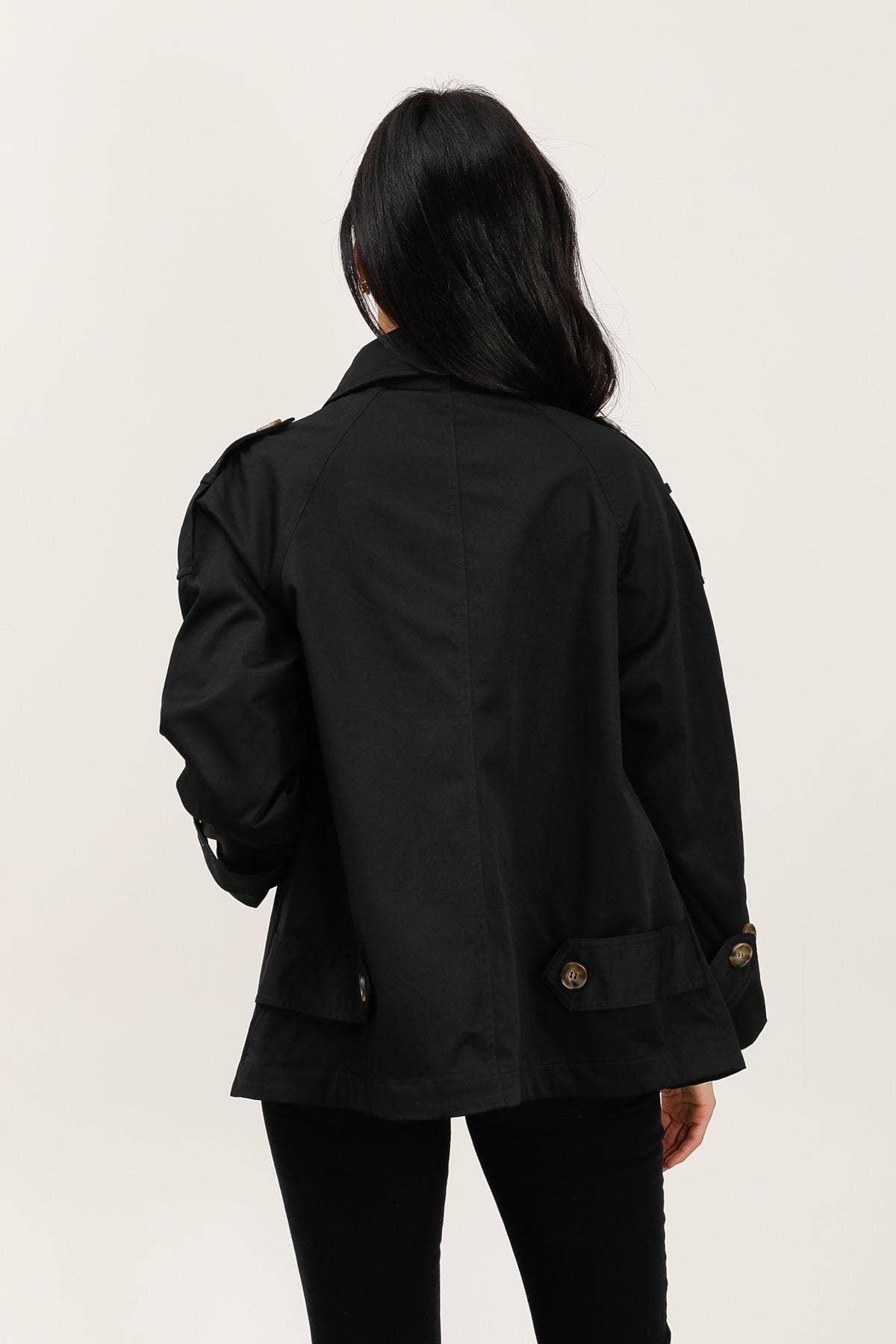 Attrait Paris - Vendita all'ingrosso Trench - Donna - Trench coat corto con bottoni invisibili15