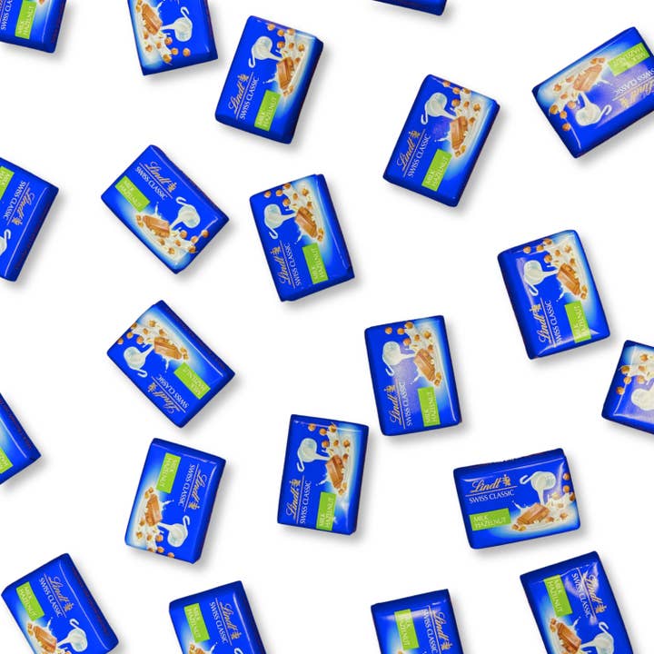 Candy In Bulk - Wholesale Chocolate Bar - Lindt Classic Recipe Hazelnut – Bulk Value Pack1