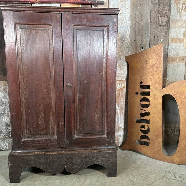 Antik 1700-tals egetræshandleres skuffebank, ca. 1760 for engroshandel hos belvoir