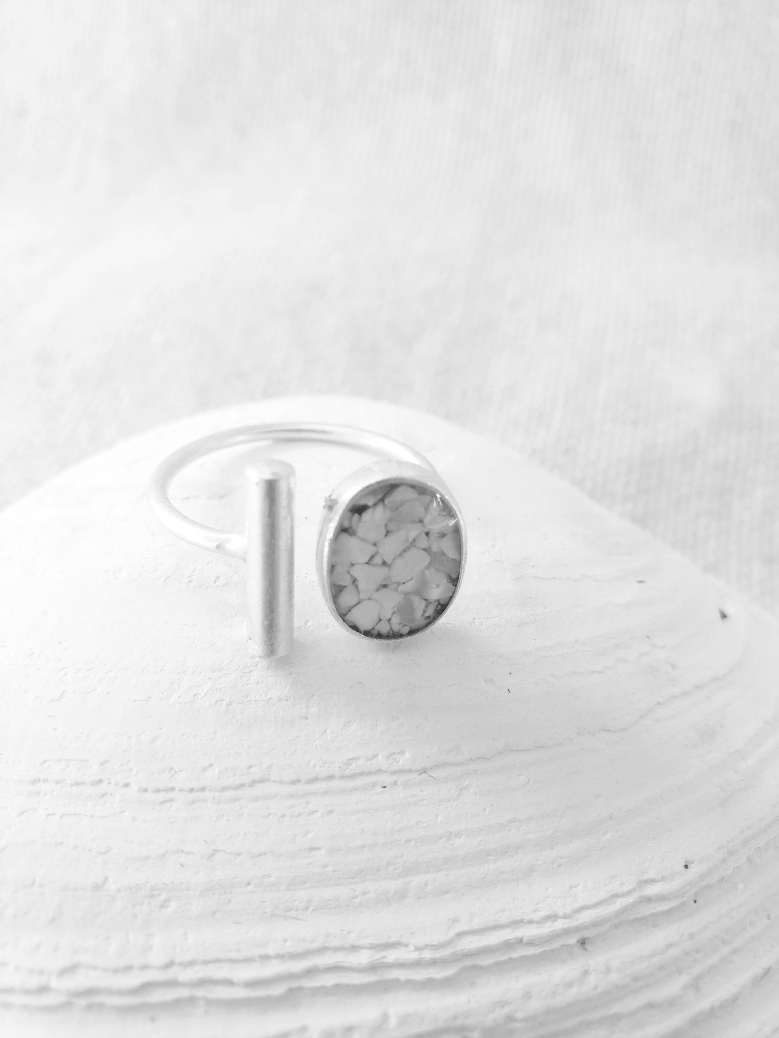 Maine Shellware - Wholesale Single Stone/Solitaire Ring - Antique Silver Oval Ring5