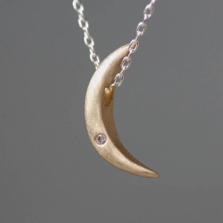 Crescent Moon halskæde i 14K guld og sølv med diamant for engroshandel hos Michelle Chang