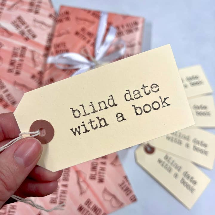 Bookishly - Wholesale Gift Tag - Blind Date with a Book Tag