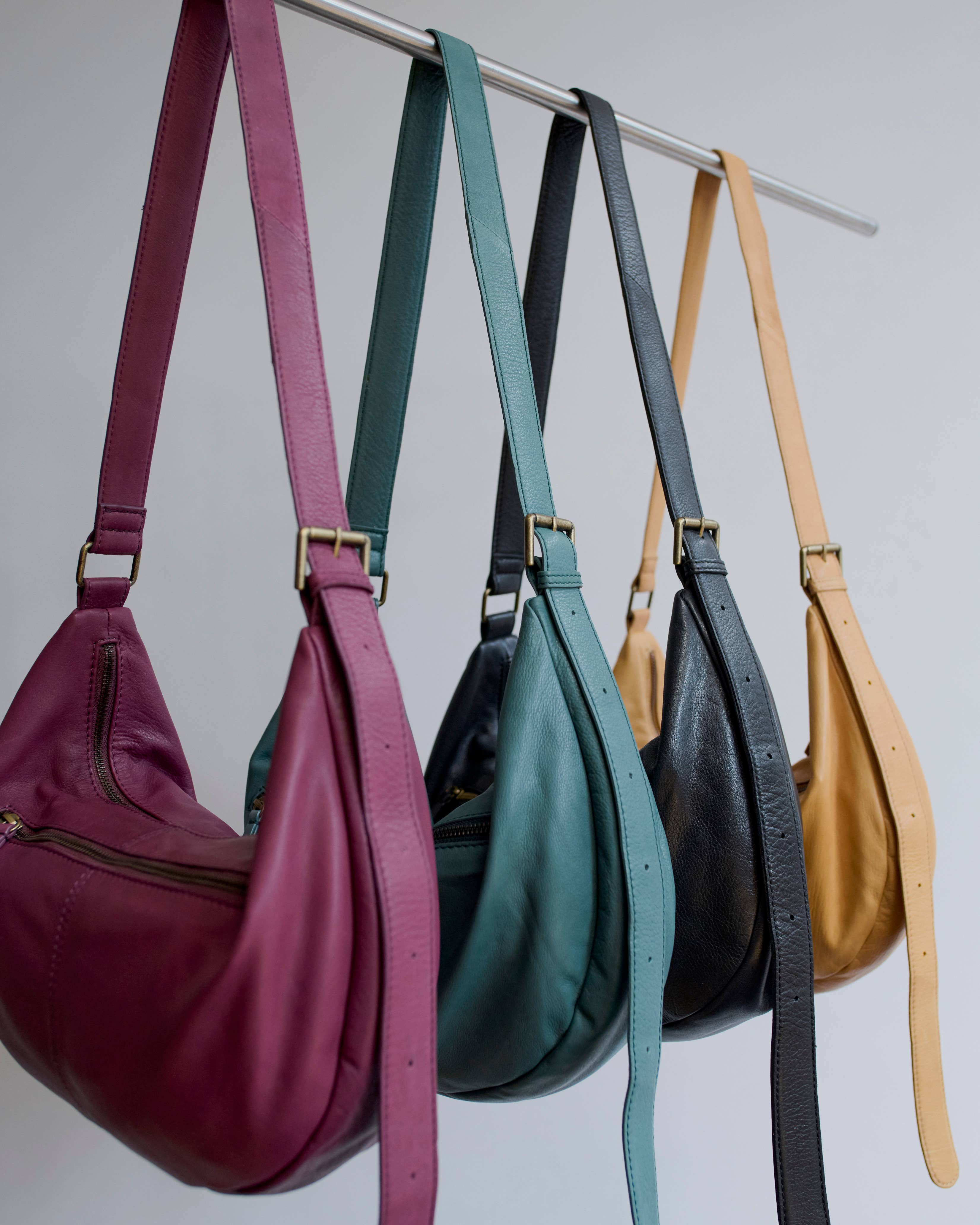 Latico Leathers – wholesale Shoulder bag – women's – Worth Handcrafted Leather Hobo/Shoulder Bags6