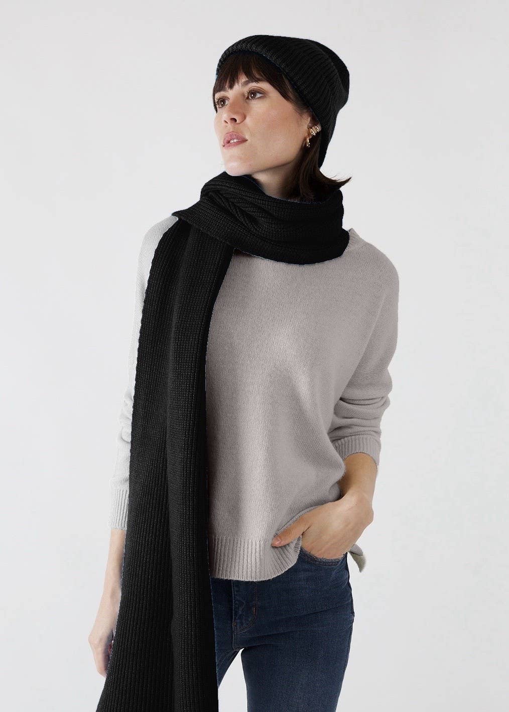 JULIA PARIS – Engroshandel Tørklæde - Dame – Ensfarvet strikket tørklæde15